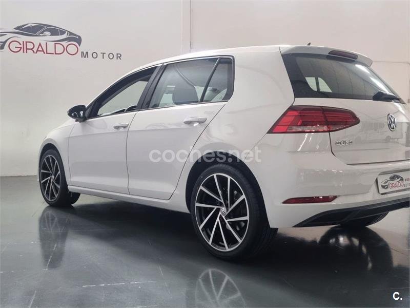 VOLKSWAGEN Golf Advance 1.6 TDI